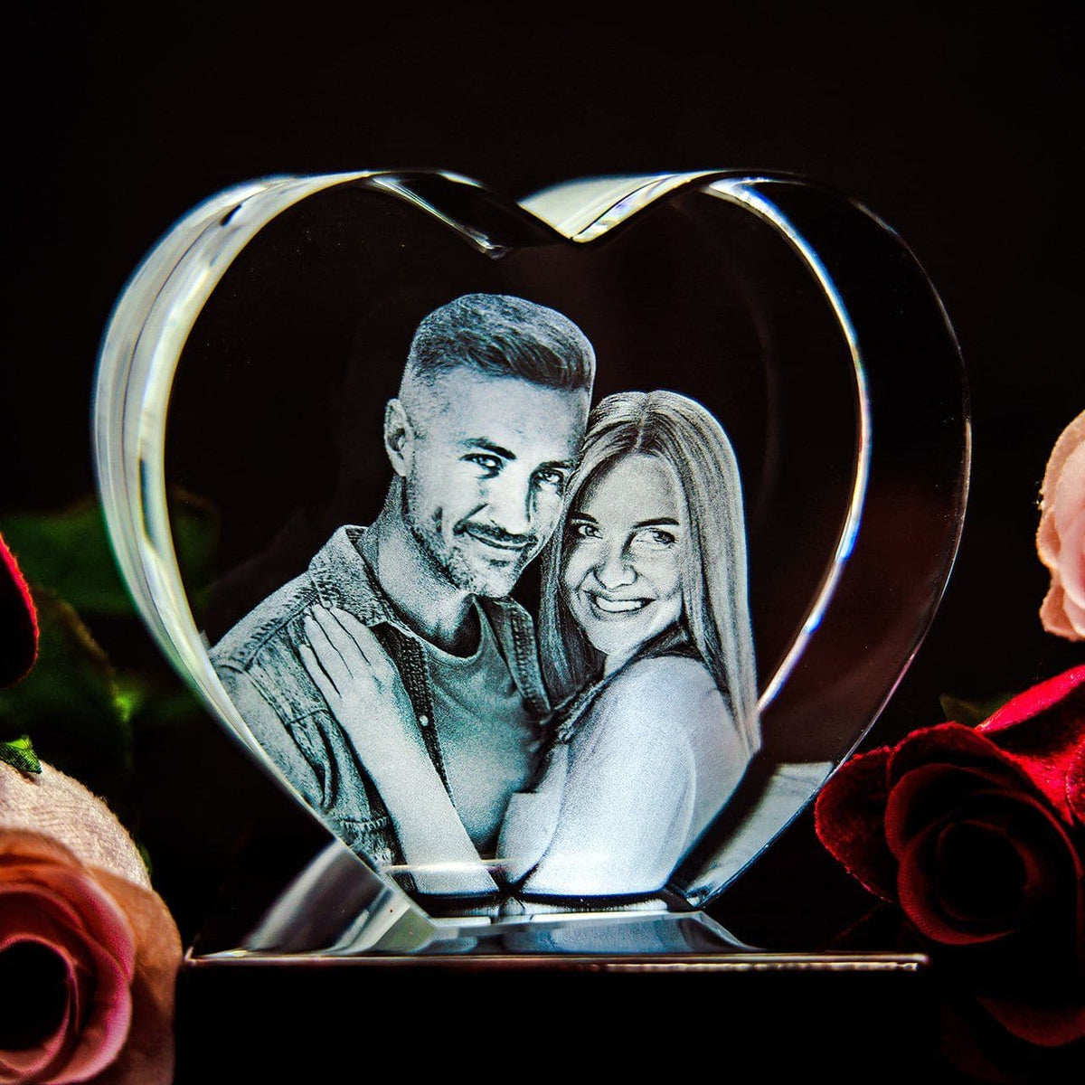 Amazon.com: Custom 3D Photo Crystal Heart for Mom, Mother Gift Holographic  Picture, Laser Engraved Art Photo with LED Stand, Crystal Picture Sculpture  Decoration, Photo Repair & Text -(Small Heart) : Home &
