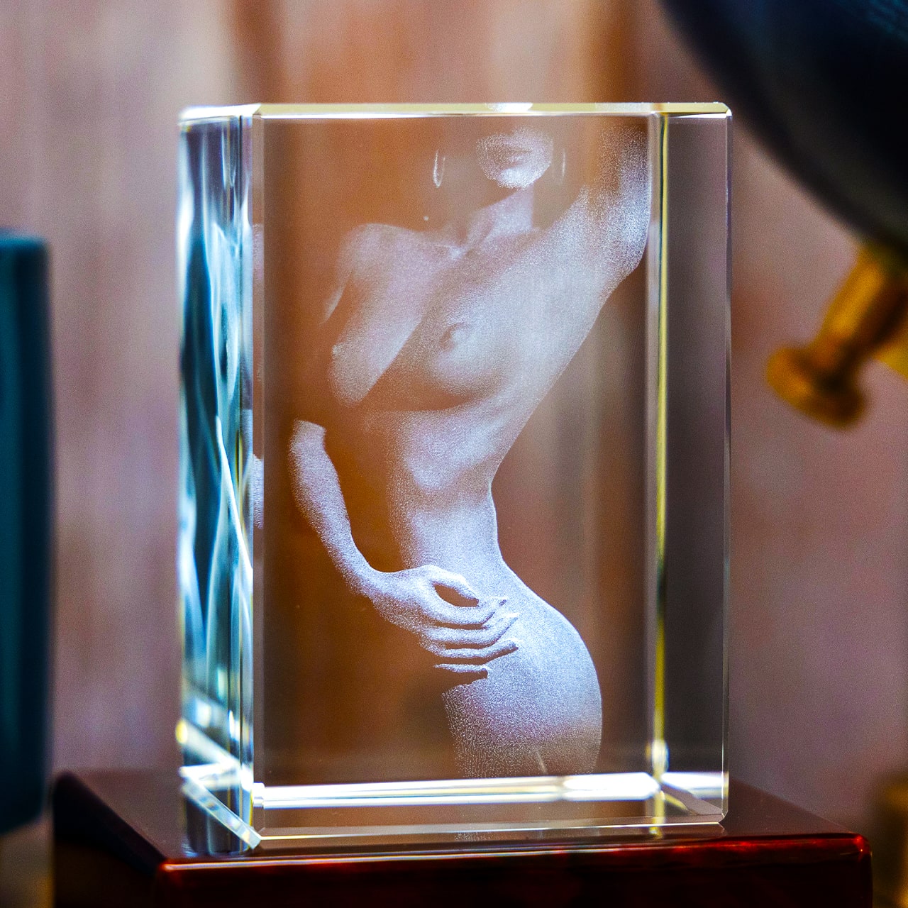 3D Crystal Nude (F) | 3D Laser Gifts
