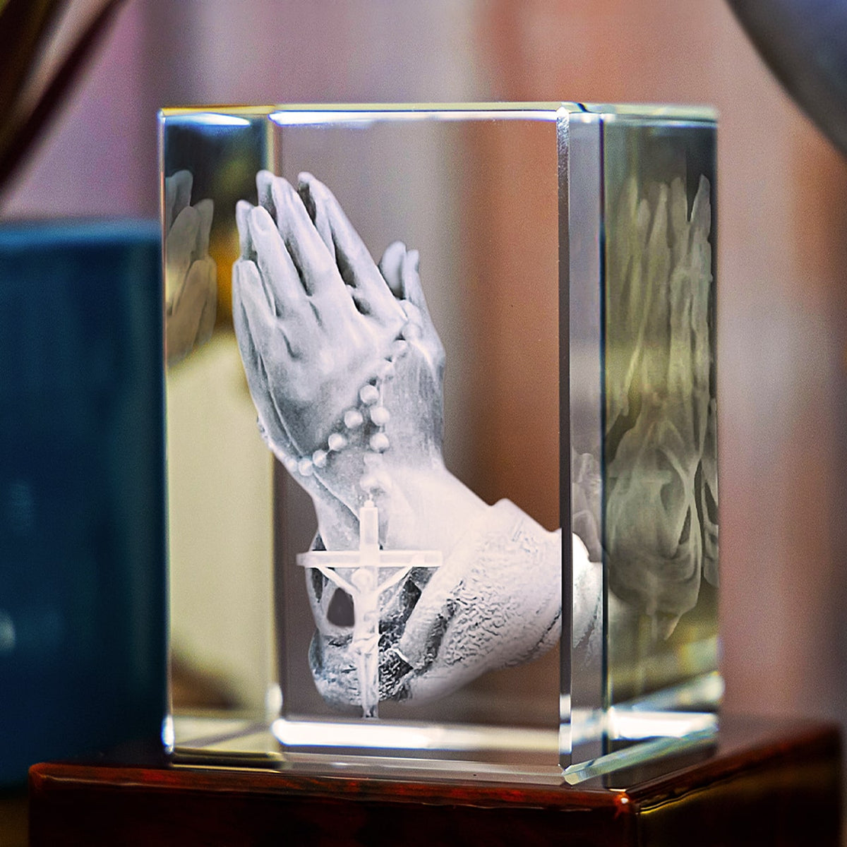 3D Crystal Praying Hands | 3D Laser Gifts